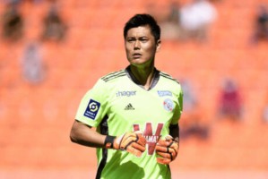  里昂锋线双星闪耀助球队完胜斯特拉斯堡