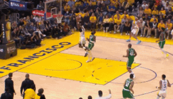  尼姆全场压迫战术成功，迫使对手频频犯错送礼